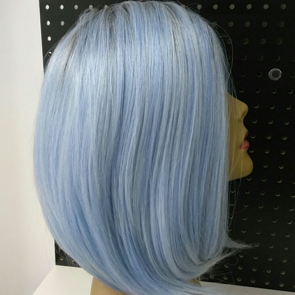 Out Of The Blue Wig - Picture 4 of 8